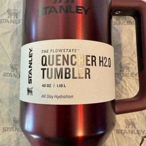 40 oz Stanley tumbler. New in box.